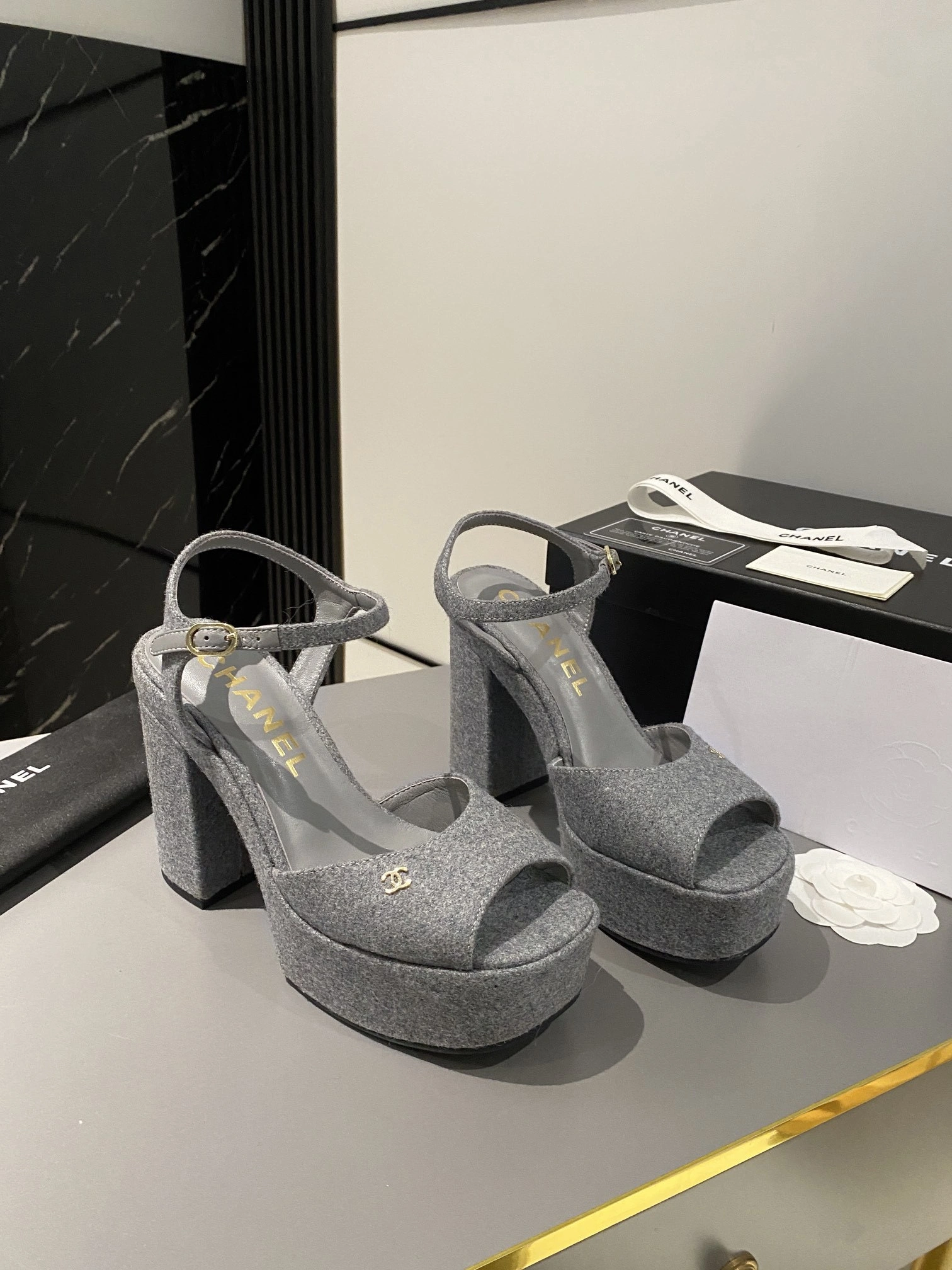 3h1958 G45740 B17146 NZ517 Heel height：9.5CM Waterproof：3.5CM sheepskin item:DT-X000J1207